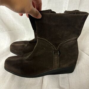 La Canadienne Laverne SZ 8 Brown lined boots italian suede